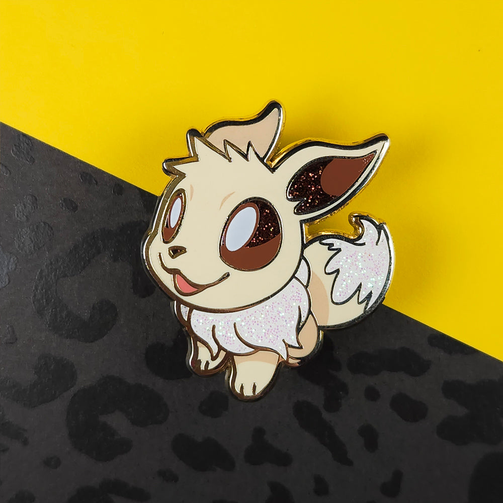 GOOD DOG Eevee Pin - Versiris - Art by Versiris
