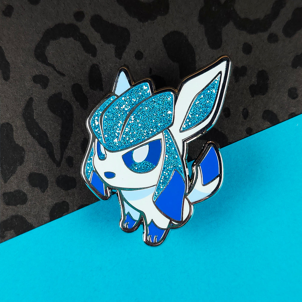 GOOD DOG Glaceon Pin - Versiris - Art by Versiris