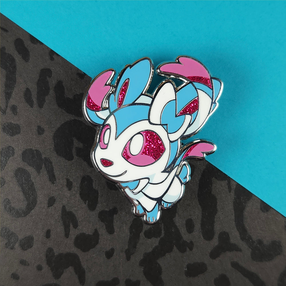 GOOD DOG Sylveon Pin - Versiris - Art by Versiris
