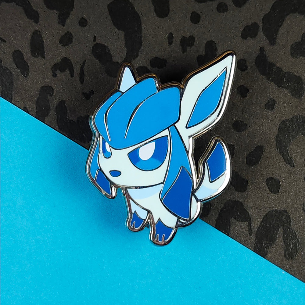 GOOD DOG Glaceon Pin