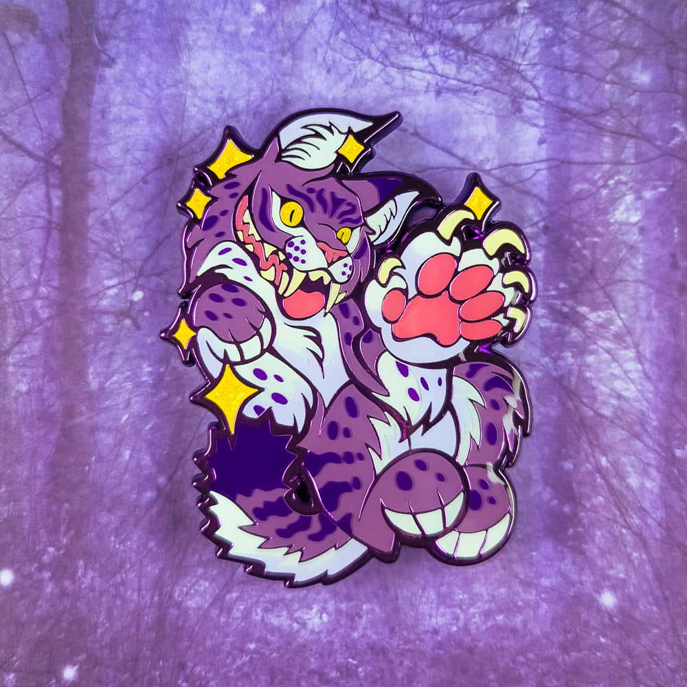 Cheshire Grin Bobcat Enamel Pin - Versiris - Art by Versiris